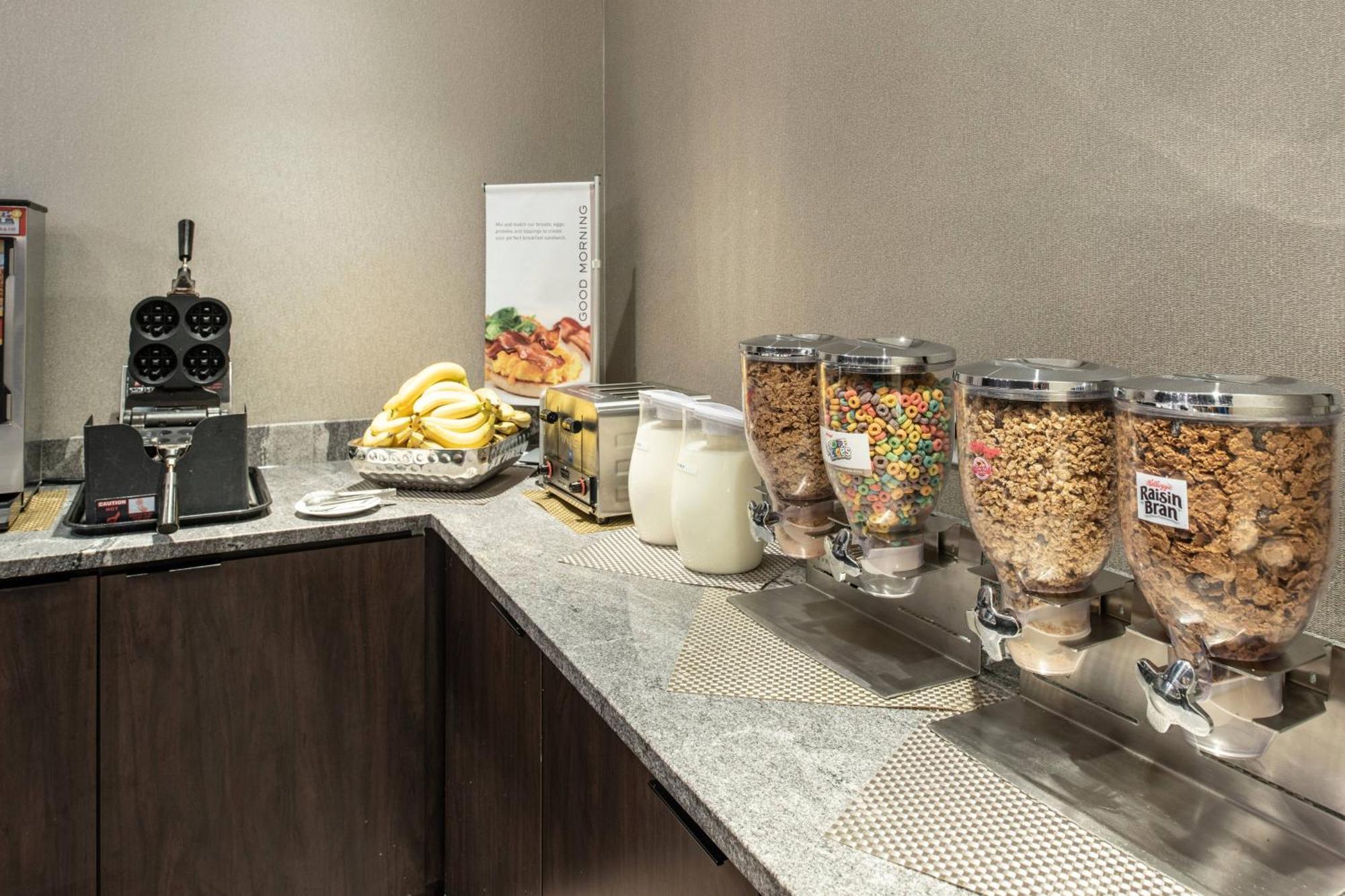 Residence Inn By Marriott Boston Logan Airport/Chelsea Exteriör bild