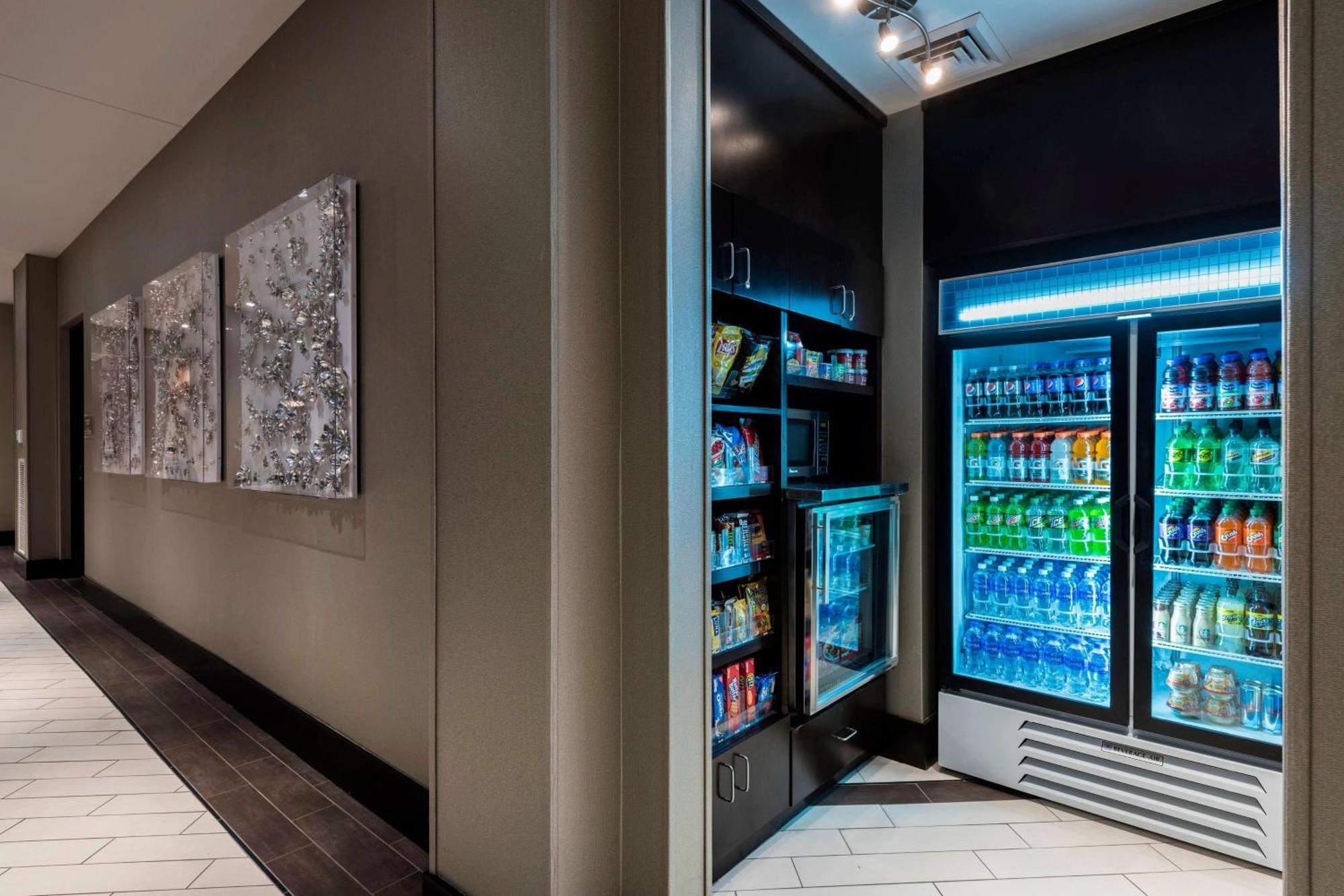 Residence Inn By Marriott Boston Logan Airport/Chelsea Exteriör bild